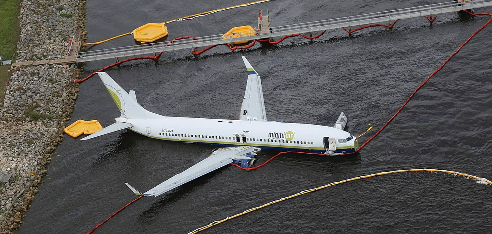 Miami Air 737 Skids Off Runway Miami Air 737 Skids Off Runway